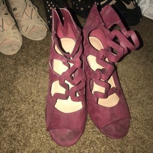 Size 12 burgundy heels